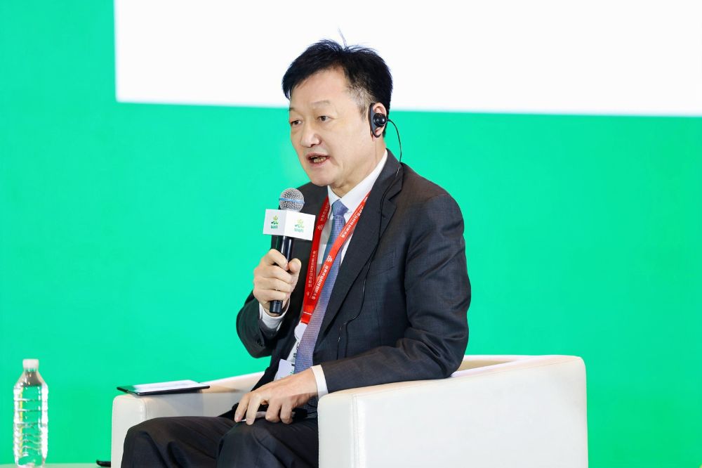 牧原集团董事长秦英林谈低碳转型：从全产业链减碳，提升饲料效率是关键