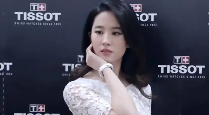 刘亦菲的追求者_刘亦菲谈女性美_刘亦菲：对美的追求与定义